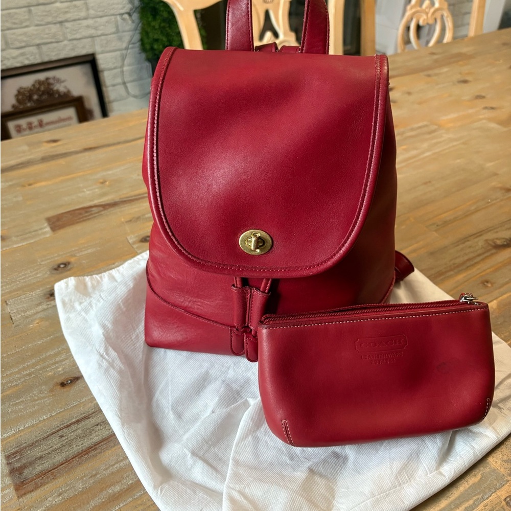 🎒 ❗️Coach Vintage Red Leather Backpack and Pouch Set